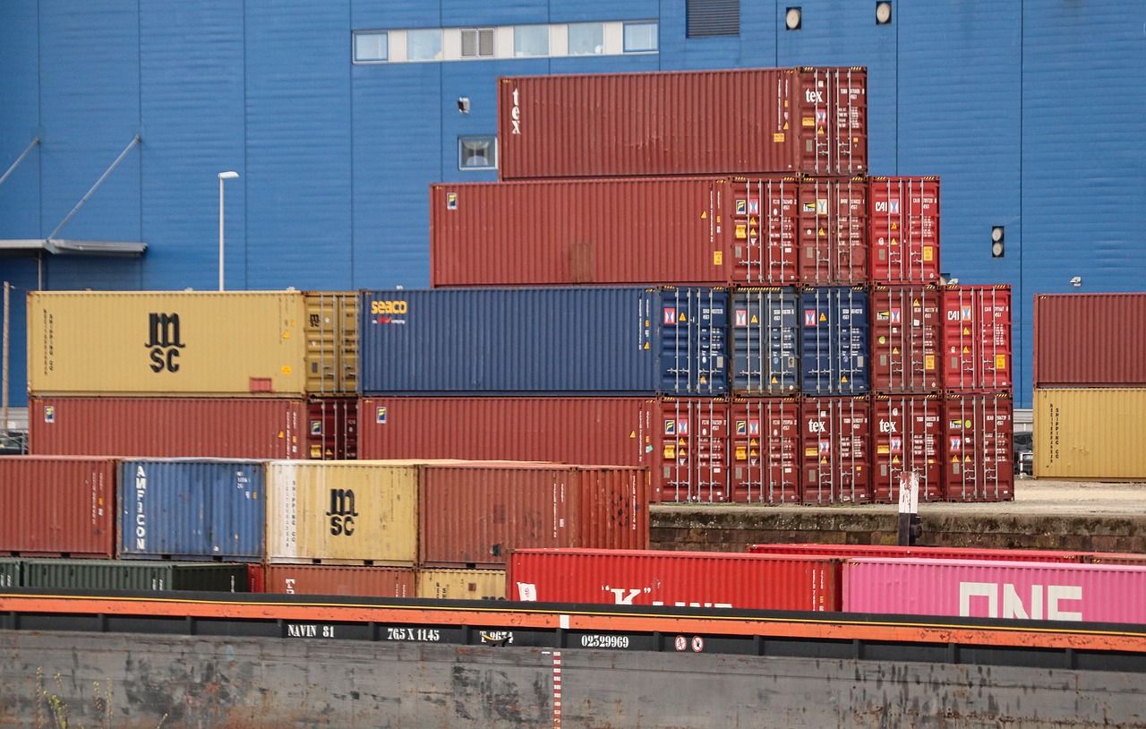 Symbolbild für viele Container, welche mit portainer verwaltet werden können